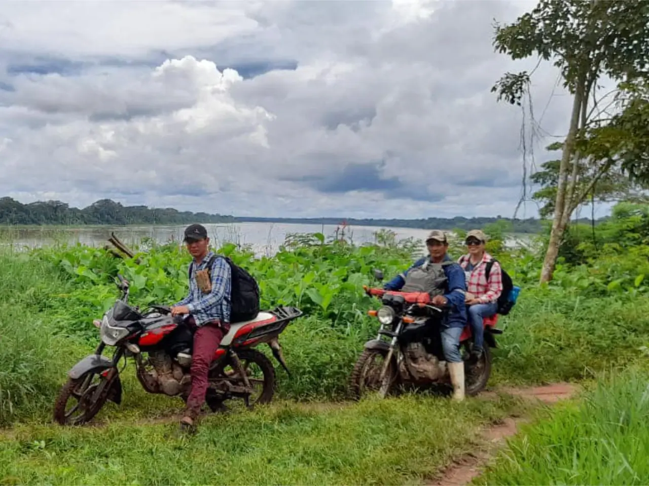 Pastor Iver and Christ followers sitting on their bikes